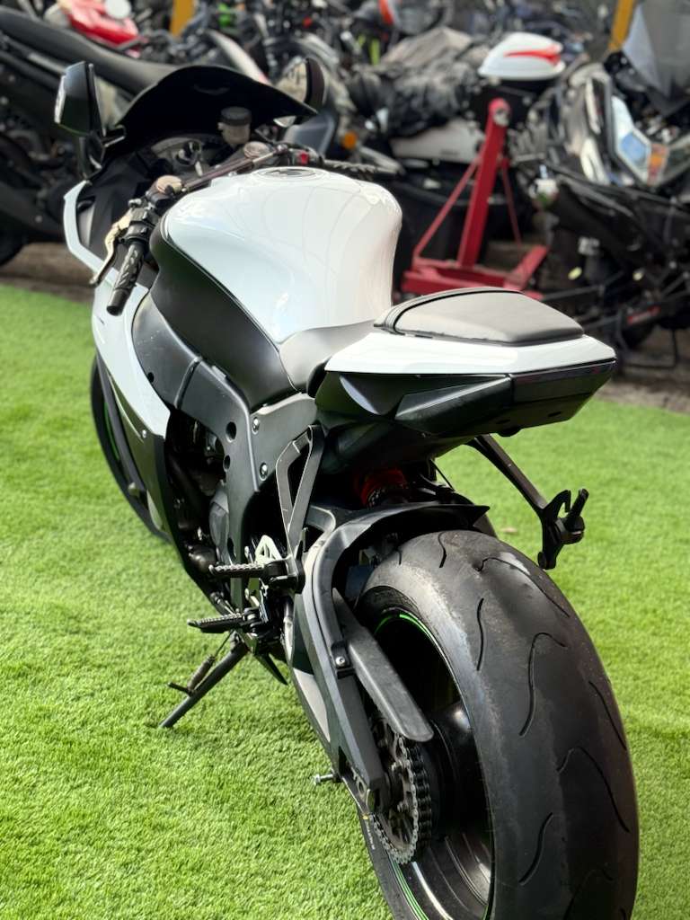 2014 Kawasaki ZX10R 1000cc