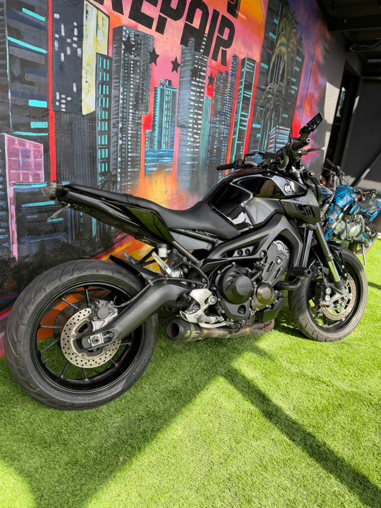 2016 Yamaha FZ 900cc