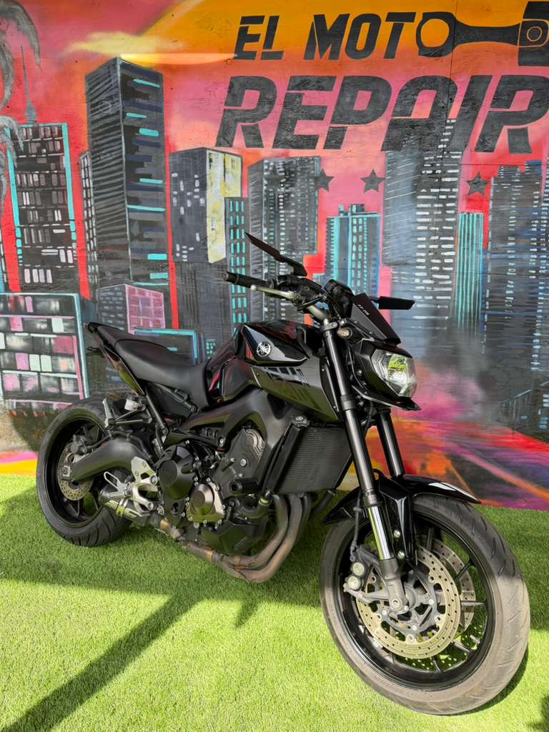 2016 Yamaha FZ 900cc