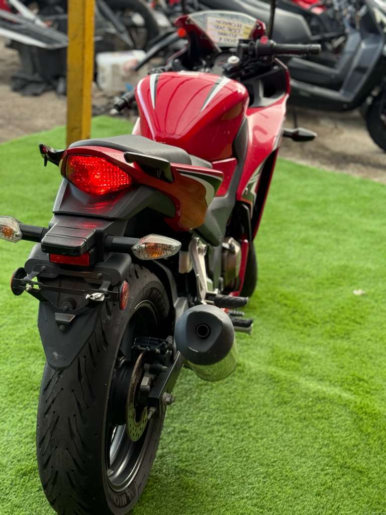 2021 Honda CBR 300cc