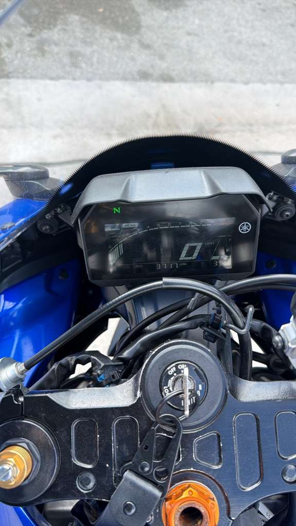 2024 Yamaha R7 700cc