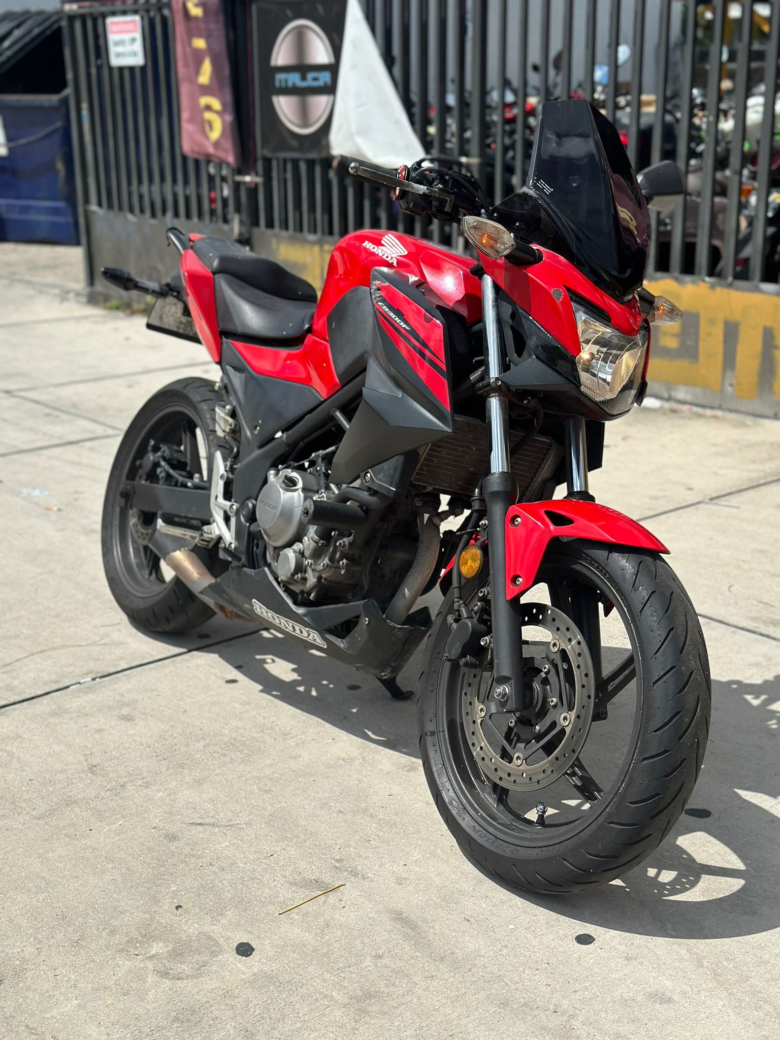 Honda CB300F