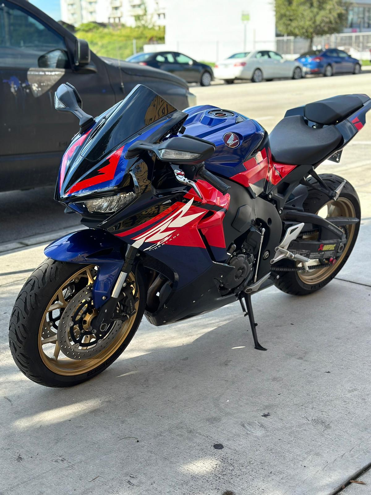 Honda CBR