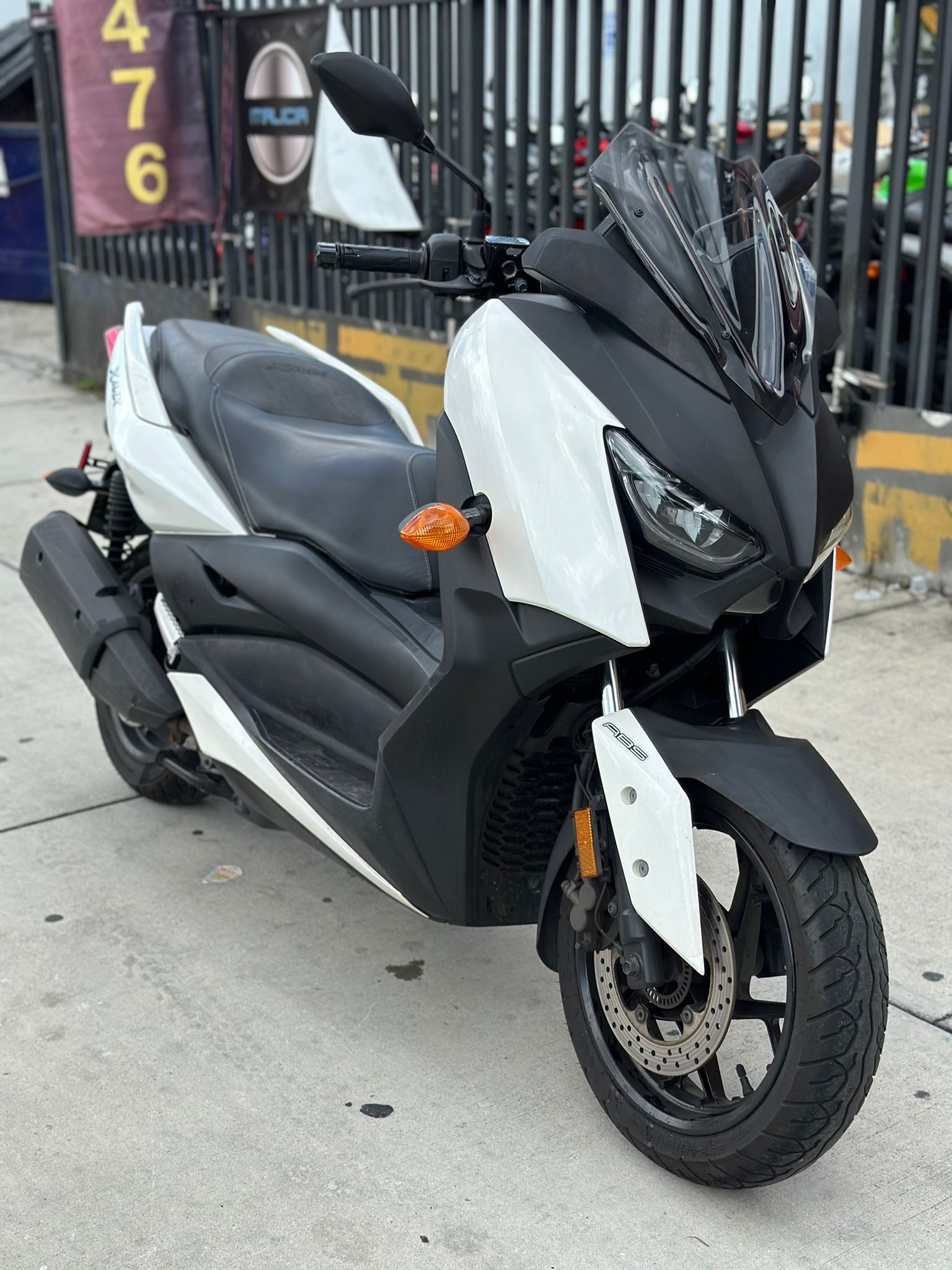 Yamaha X-Max