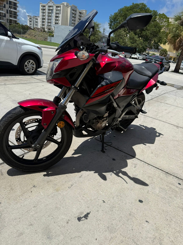 Honda CBF 300cc