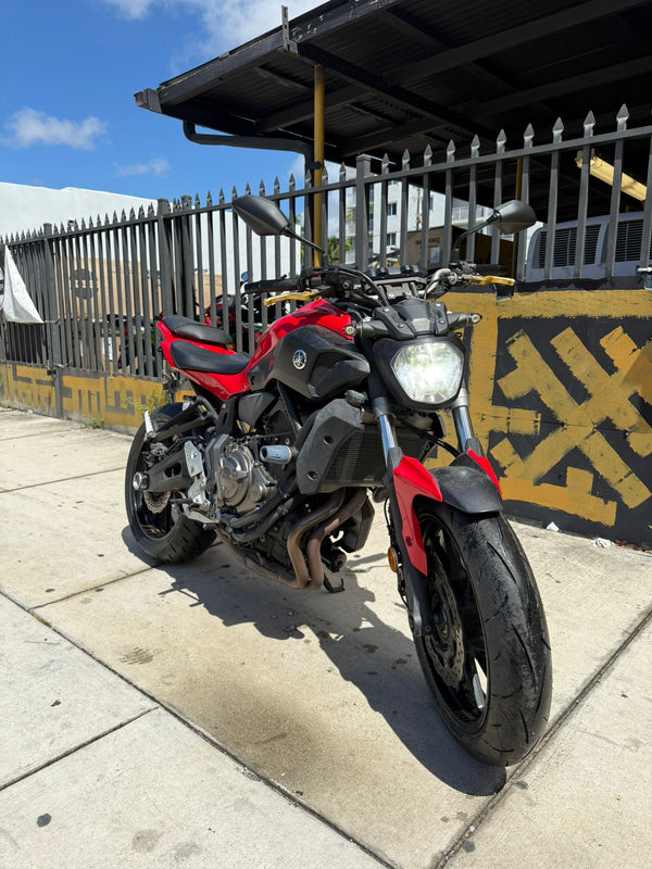 2016 Yamaha FZ 07 700cc