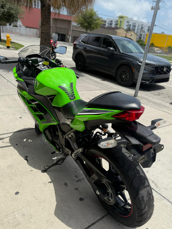 2014 Kawasaki ninja  300cc