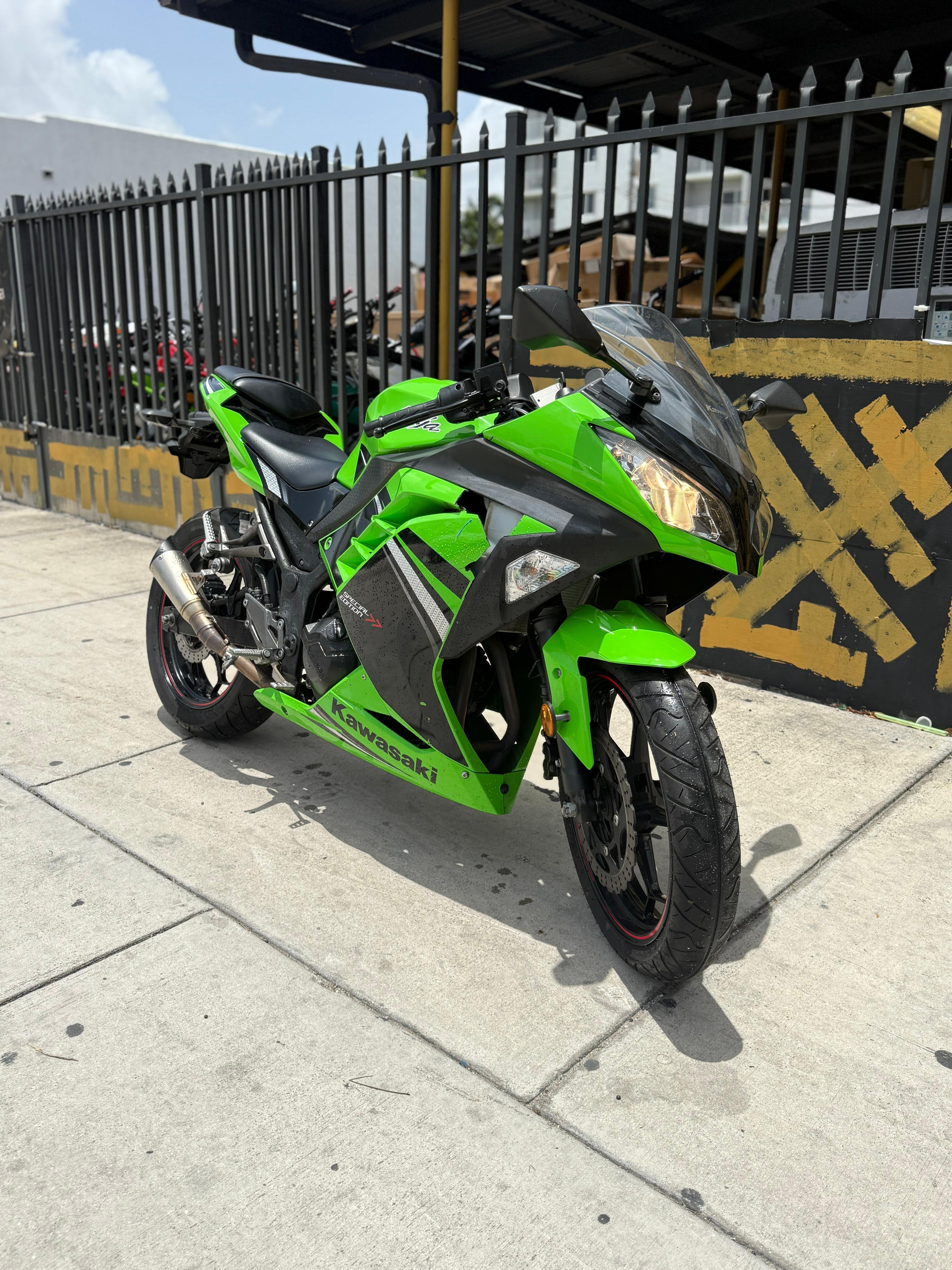 2014 Kawasaki ninja  300cc