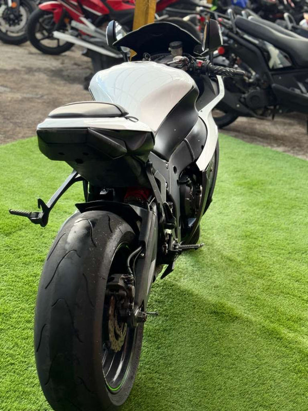 2014 Kawasaki ZX10R 1000cc