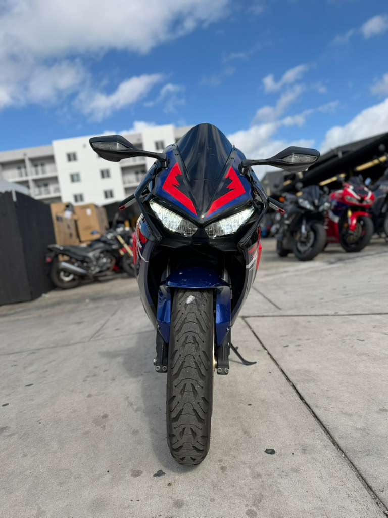 2017 Honda CBR  1000cc