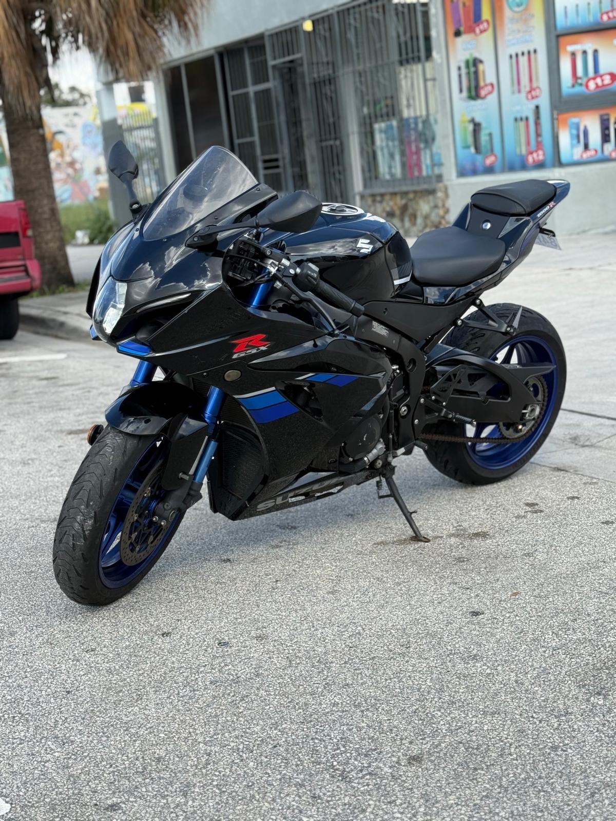 2018 Suzuki GSX  1000cc