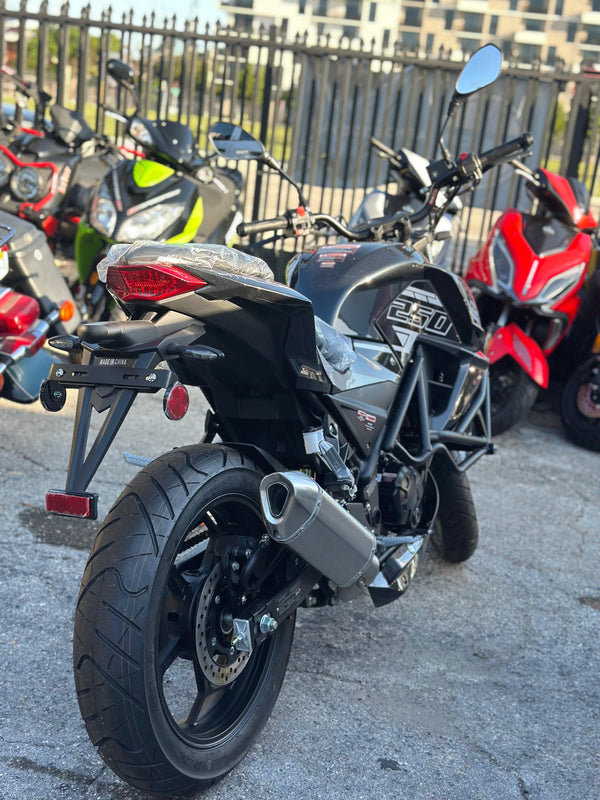 Italica MANTIS 250cc