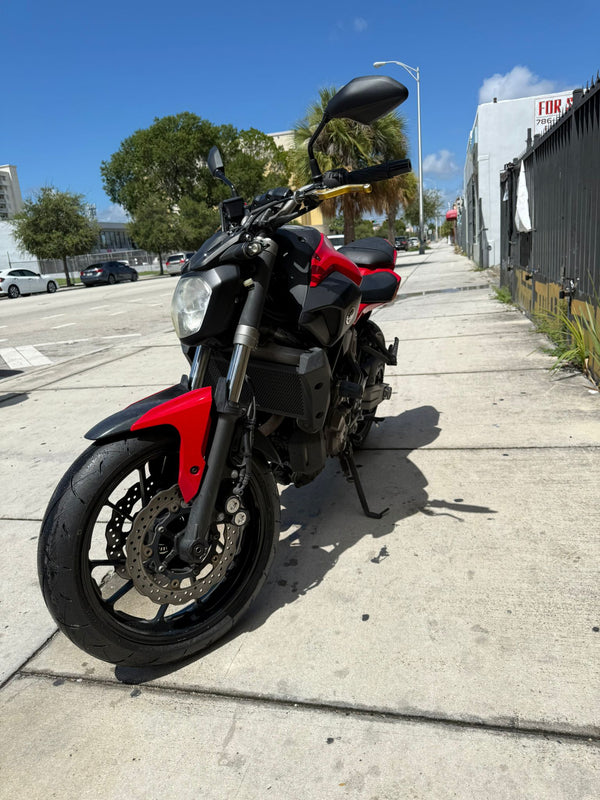 2016 Yamaha FZ 07 700cc